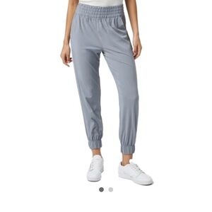 Vuori Women’s Gray Athletic Pants